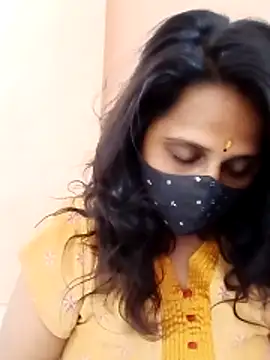 Indiantina online show from April 19, 2026, 9:52 am