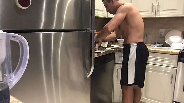 BigGuyMuscle online show from March 20, 2025, 9:35 pm