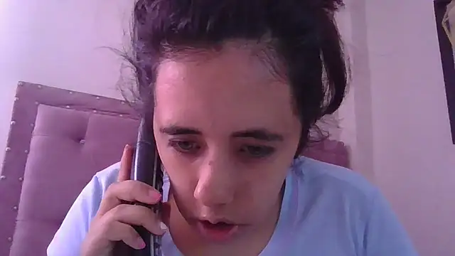 annarose19 online show from September 11, 2025, 5:02 pm