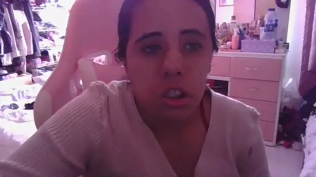 annarose19 online show from October 10, 2025, 7:46 pm