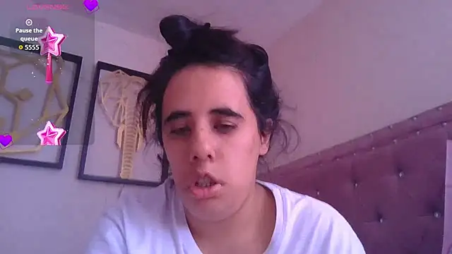 Snapshot of annarose19 chatting on May 30, 2026, 6:05 pm annarose19 online show from May 30, 2026, 6:05 pm