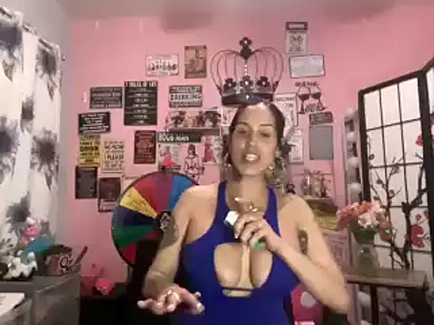 Snapshot of latinacubana chatting on January 20, 2025, 11:13 am latinacubana online show from January 20, 2025, 11:13 am