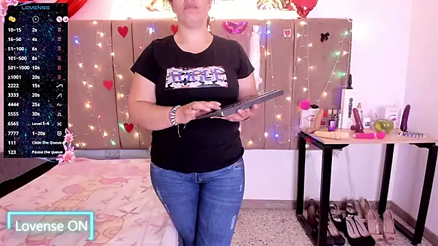 Zaly mature online show from November 28, 2025, 9:17 pm