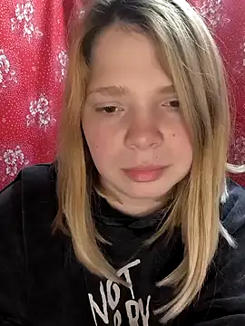 Zuli Kiska online show from March 13, 2025, 11:38 pm