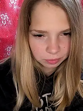 Zuli Kiska online show from September 14, 2025, 11:09 am