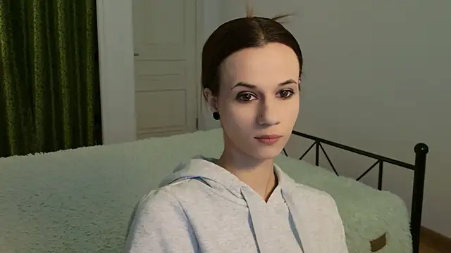 ItsAlisia online show from September 28, 2025, 5:46 am