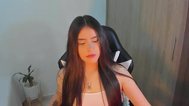 iriswest  online show from February 21, 2025, 1:44 am