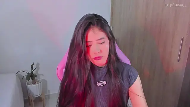 iriswest  online show from February 22, 2025, 11:24 pm