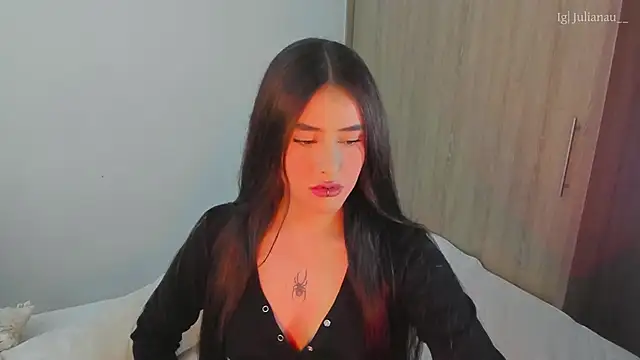 iriswest  online show from February 26, 2025, 10:42 pm