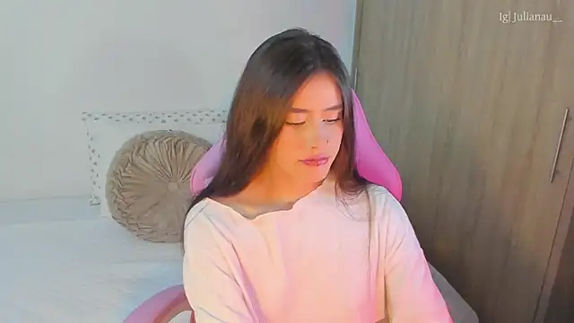 iriswest  online show from March 7, 2025, 2:04 am