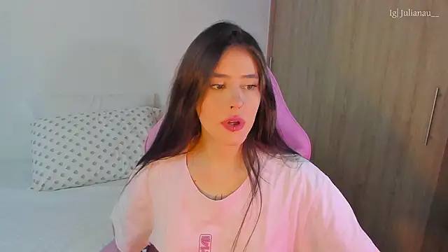 iriswest  online show from March 11, 2025, 11:26 pm