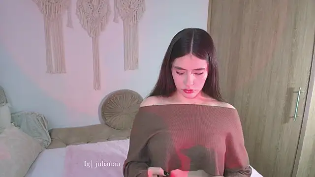 iriswest  online show from July 26, 2026, 3:58 am