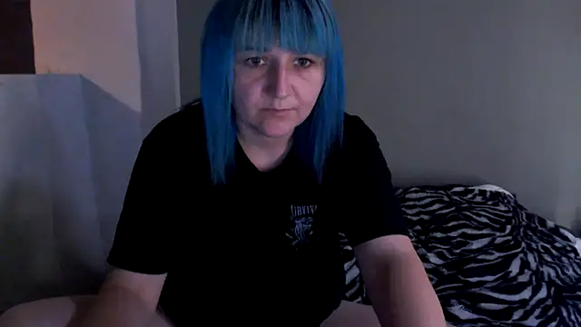 Snapshot of beauty-of-pain chatting on July 7, 2026, 4:11 pm beauty-of-pain online show from July 7, 2026, 4:11 pm