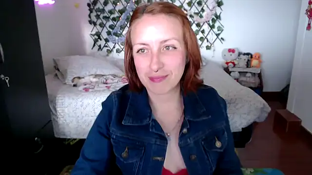 kittykalor09 online show from February 8, 2026, 10:13 pm