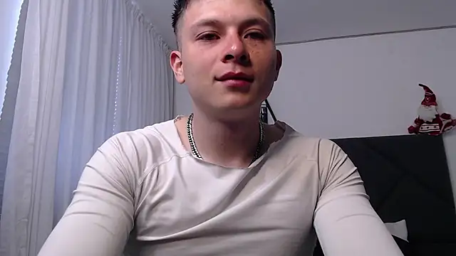 MathewCollin online show from December 21, 2024, 1:21 pm