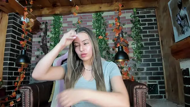 danaythamara1 online show from January 13, 2025, 11:27 pm