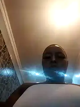 THREEHOLESPLEASURE99 online show from December 14, 2024, 3:04 pm