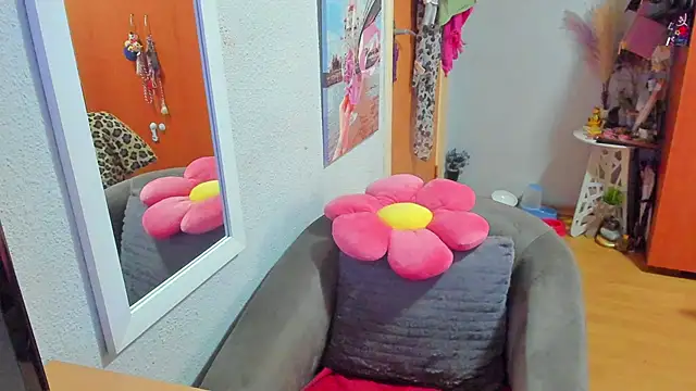 marie marie03 online show from March 5, 2025, 7:49 am