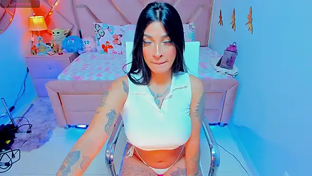 natalia-888 online show from December 17, 2024, 11:49 pm