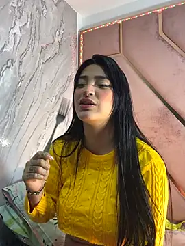 natalia-888 online show from November 22, 2025, 12:42 am