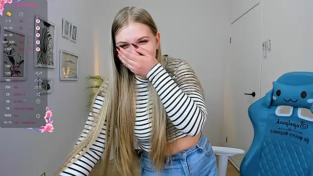 Adr1ana  online show from December 15, 2024, 8:41 am