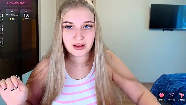 Adr1ana  online show from November 5, 2025, 8:25 am