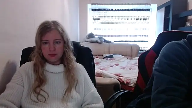 PeterAndJen online show from March 7, 2025, 1:07 pm