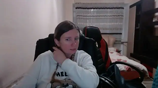 PeterAndJen online show from March 11, 2025, 8:42 pm