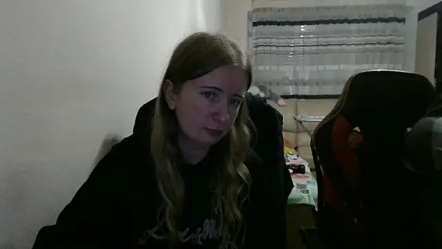 PeterAndJen online show from October 10, 2025, 8:19 pm