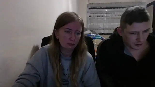 PeterAndJen online show from October 15, 2025, 7:14 pm