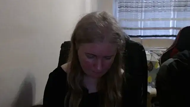 PeterAndJen online show from April 4, 2026, 5:54 pm