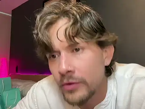 Snapshot of mcklister_kinky_feets chatting on February 20, 2026, 6:19 pm mcklister kinky feets online show from February 20, 2026, 6:19 pm