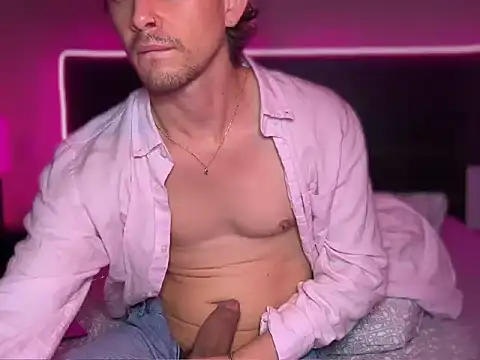 mcklister kinky feets online show from March 25, 2026, 12:33 pm