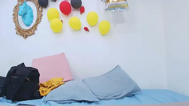 timkerbell  online show from October 9, 2025, 7:12 pm