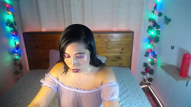 NikkieMilky online show from January 14, 2026, 1:55 am