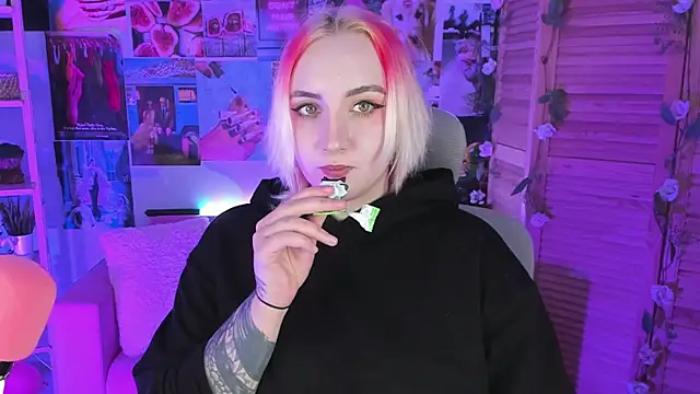 AsheLucker online show from February 13, 2025, 8:34 pm