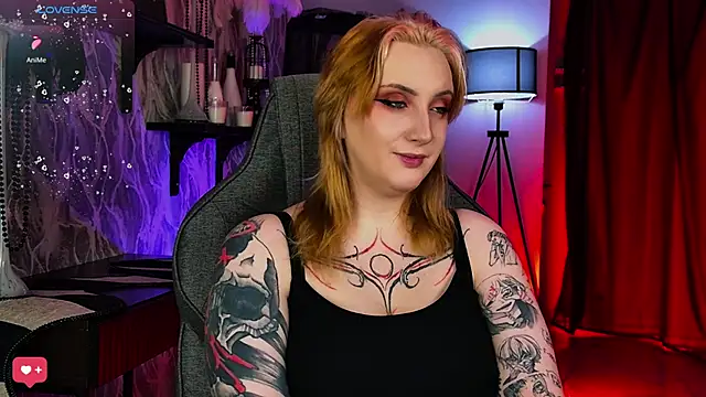 Snapshot of AsheLucker chatting on April 26, 2026, 2:42 am AsheLucker online show from April 26, 2026, 2:42 am