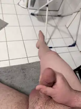 Snapshot of Philip266@xh chatting on February 11, 2025, 5:16 am Philip266xh online show from February 11, 2025, 5:16 am