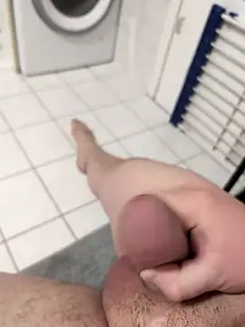 Snapshot of Philip266@xh chatting on February 20, 2025, 5:01 am Philip266xh online show from February 20, 2025, 5:01 am