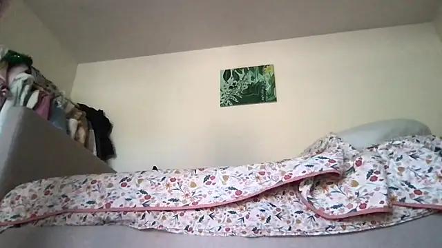 HYPHYtype online show from November 30, 2025, 10:03 pm