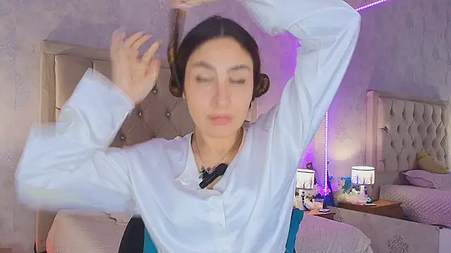 nini love01 online show from February 2, 2026, 3:49 am