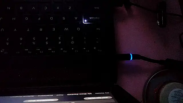 atlwebbie75 online show from October 28, 2025, 12:52 pm