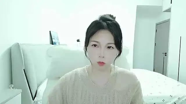 Sunset glow online show from November 4, 2025, 12:59 pm