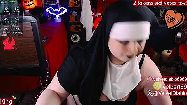 VelvetDiablo online show from October 27, 2025, 11:52 pm