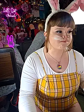 VelvetDiablo online show from April 4, 2026, 12:31 am