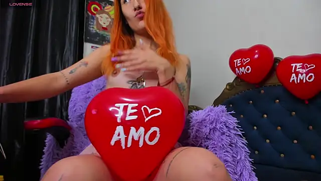 Snapshot of MaryJaneDove chatting on February 13, 2026, 10:39 pm MaryJaneDove online show from February 13, 2026, 10:39 pm