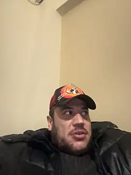 1Aleks13 online show from November 14, 2025, 7:23 pm