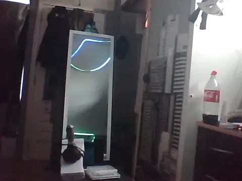 Snapshot of slutviki chatting on December 16, 2025, 2:00 pm slutviki online show from December 16, 2025, 2:00 pm