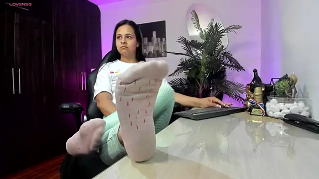 Amaia Bushida online show from September 12, 2025, 2:11 am