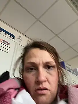 CherrysWetCam online show from December 23, 2025, 10:57 am